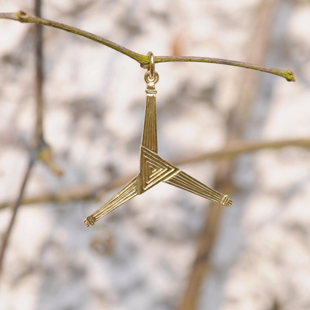 St. Brigid's Cross gold ornament by MacDara Ó Graham